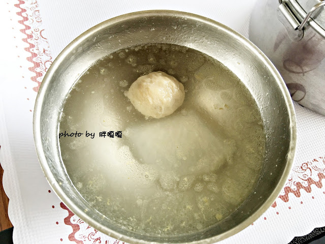 【苗栗 通霄】石蓮園🚂🚂🚂老字號鐵道火車餐廳&民宿，超適合帶小孩來放電，終於一圓在火車上吃鐵路便當的夢想，搭配一旁無敵海景，大大滿足💖💖💖