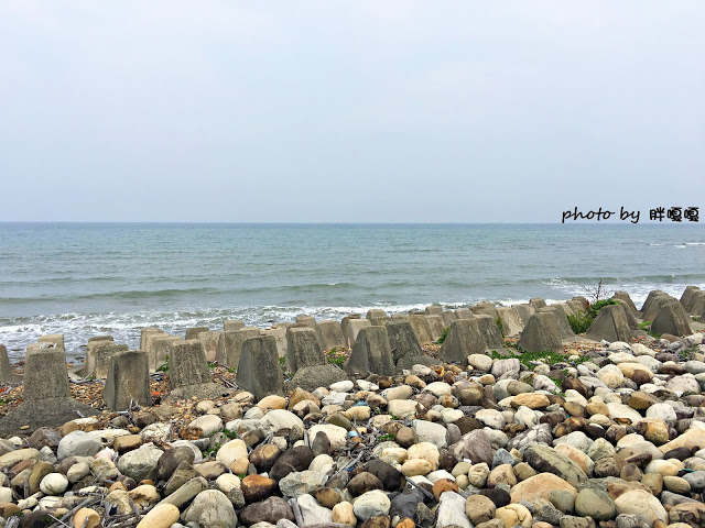 【苗栗 通霄】石蓮園🚂🚂🚂老字號鐵道火車餐廳&民宿，超適合帶小孩來放電，終於一圓在火車上吃鐵路便當的夢想，搭配一旁無敵海景，大大滿足💖💖💖