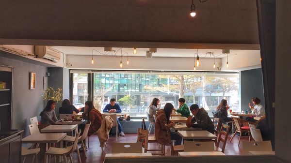 傑米JME Brunch Box：傑米JME Brunch Box四訪：ヽ(✿ﾟ▽ﾟ)ノ早午餐愛店認證(*´∀`)~♥ 激推豐富生活套餐(分量多,含飲料續杯) 用餐不限時+提供wifi ✧