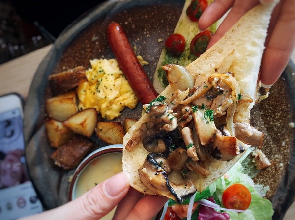 傑米JME Brunch Box：傑米JME Brunch Box四訪：ヽ(✿ﾟ▽ﾟ)ノ早午餐愛店認證(*´∀`)~♥ 激推豐富生活套餐(分量多,含飲料續杯) 用餐不限時+提供wifi ✧