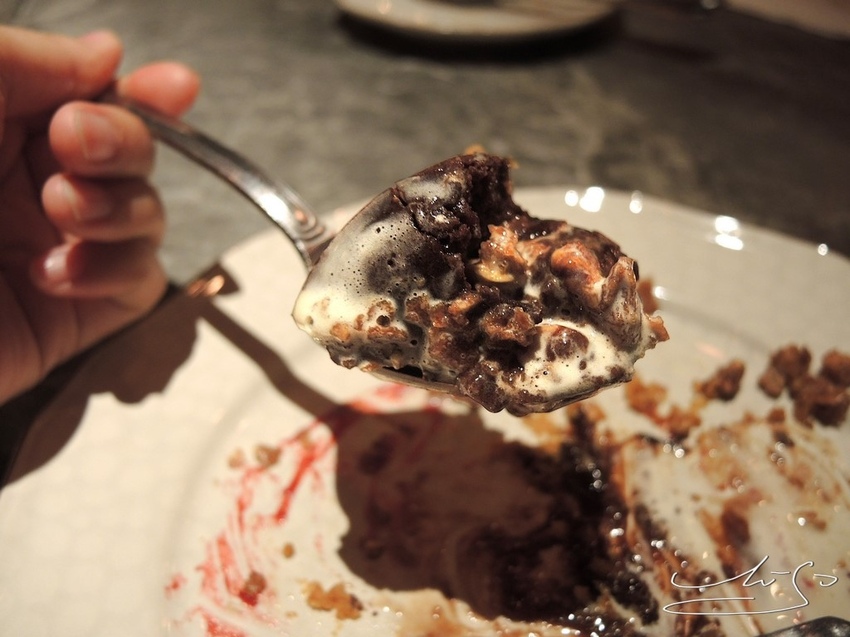 L%5CIDIOT RESTAURANT (98).JPG