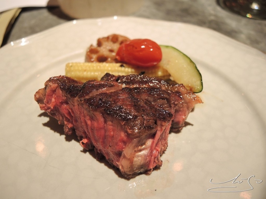 L%5CIDIOT RESTAURANT (66).JPG