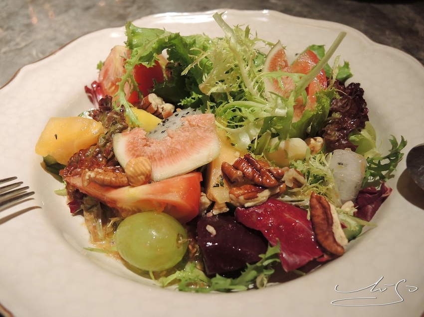 L%5CIDIOT RESTAURANT (40).JPG