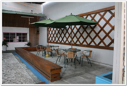 【南投食記】埔里‧寶貝屋親子餐廳~附設戶外遊戲場、沙坑、小童遊戲室