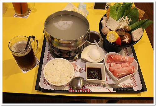 【南投食記】埔里‧寶貝屋親子餐廳~附設戶外遊戲場、沙坑、小童遊戲室