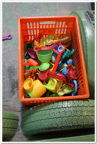 【南投食記】埔里‧寶貝屋親子餐廳~附設戶外遊戲場、沙坑、小童遊戲室