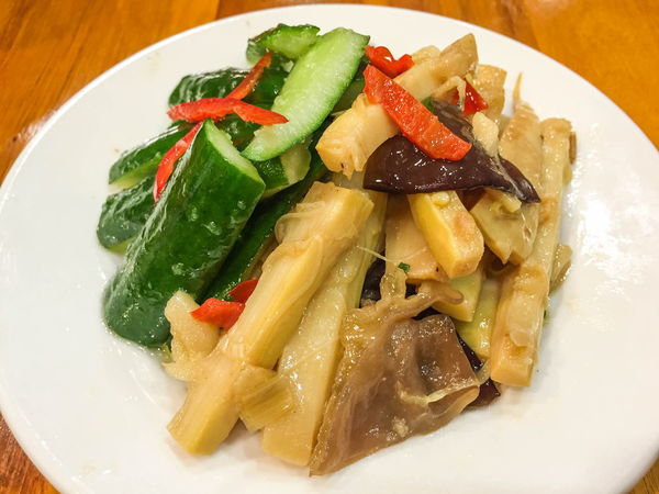 牛閣精緻麵館 - 飄著淡淡中藥香的真材實料