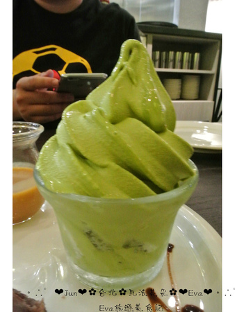 瓦法奇朵(信陽店):【食記-邀約】oO。台北 瓦法奇朵 waffogato(信陽店-台北車站店) 這家的可頌甜甜圈,好吃到我想回訪100次也願意~。o○。 瓦法奇朵(信陽店):【食記-邀約】oO。台北 瓦法奇朵 waffogato(信陽店-台北車站店) 這家的可頌甜甜圈,好吃到我想回訪100次也願意~。o○。