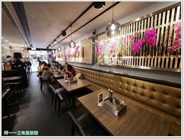 瓦法奇朵Waffogato(台北車站店)：台北車站火鍋聚餐 瓦法奇朵 四川麻辣鍋～來咖啡館悠閒吃火鍋，菜色豐富又舒服