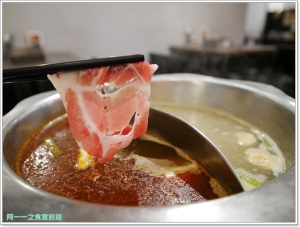 瓦法奇朵Waffogato(台北車站店)：台北車站火鍋聚餐 瓦法奇朵 四川麻辣鍋～來咖啡館悠閒吃火鍋，菜色豐富又舒服