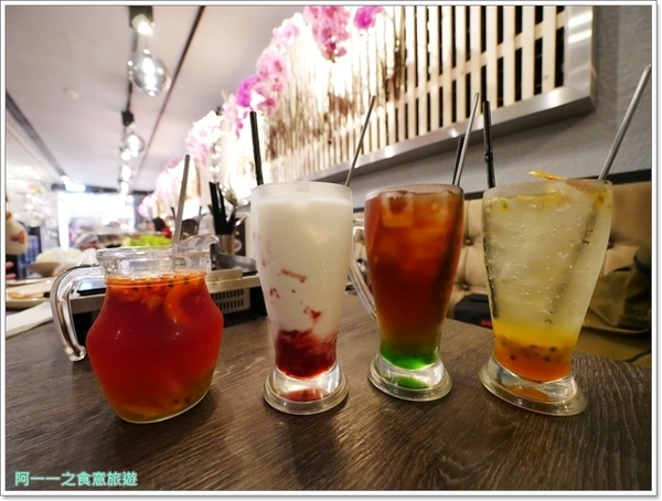 瓦法奇朵Waffogato(台北車站店)：台北車站火鍋聚餐 瓦法奇朵 四川麻辣鍋～來咖啡館悠閒吃火鍋，菜色豐富又舒服