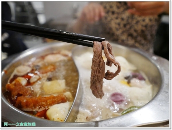 瓦法奇朵Waffogato(台北車站店)：台北車站火鍋聚餐 瓦法奇朵 四川麻辣鍋～來咖啡館悠閒吃火鍋，菜色豐富又舒服