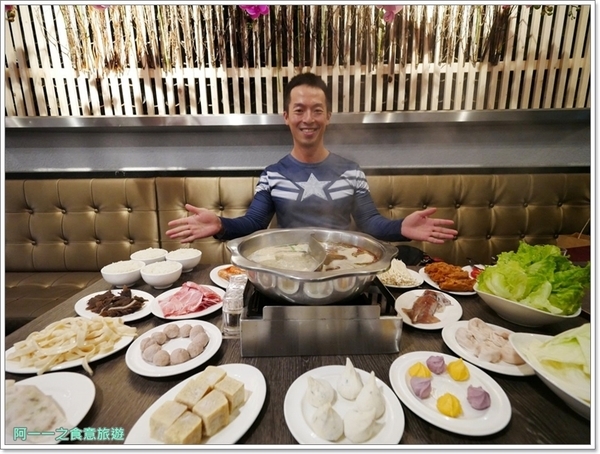 瓦法奇朵Waffogato(台北車站店)：台北車站火鍋聚餐 瓦法奇朵 四川麻辣鍋～來咖啡館悠閒吃火鍋，菜色豐富又舒服