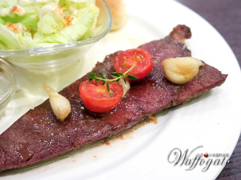 【捷運台北車站】瓦法奇朵美式西餐廳~24小時爐烤雪花牛排試吃價只要99元喔!!