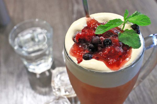 【台北美食】瓦法奇朵-老闆瘋了!多樣餐點買一送一