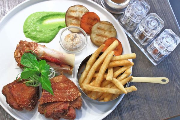 【台北美食】瓦法奇朵-老闆瘋了!多樣餐點買一送一