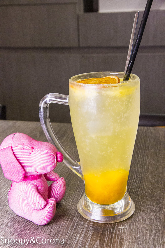 【台北美食】台北車站美食／瓦法奇朵～經典四川火鍋半價、正宗四川菜買一送一、下午茶點任點2杯飲料即可1元加購享繽紛莓果爆漿蛋糕