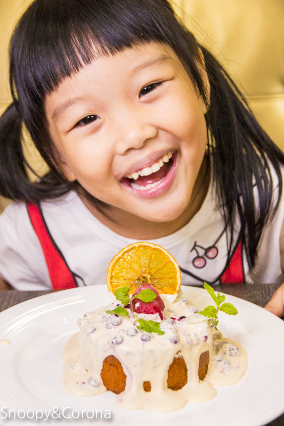 【台北美食】台北車站美食／瓦法奇朵～經典四川火鍋半價、正宗四川菜買一送一、下午茶點任點2杯飲料即可1元加購享繽紛莓果爆漿蛋糕