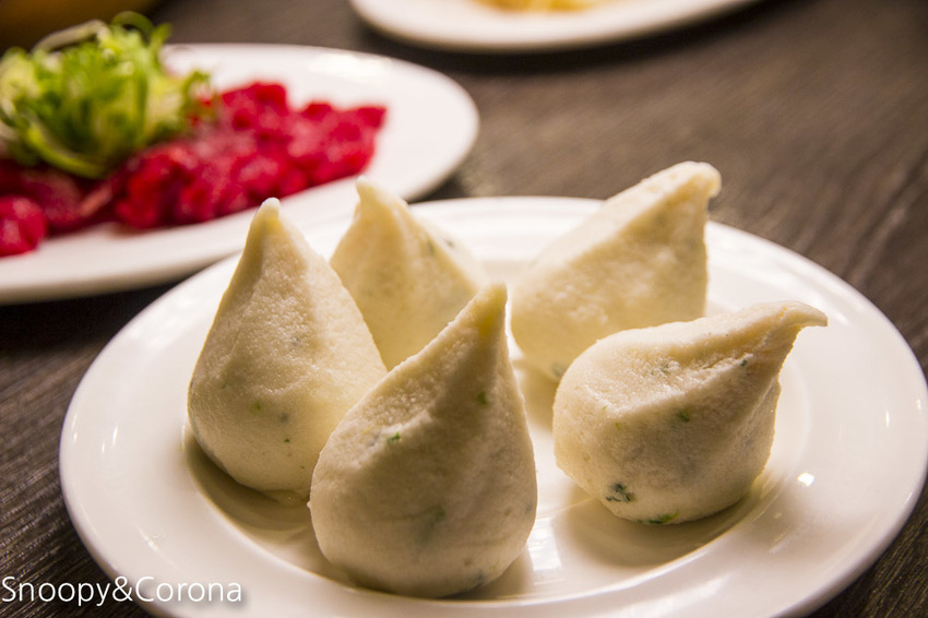 【台北美食】台北車站美食／瓦法奇朵～經典四川火鍋半價、正宗四川菜買一送一、下午茶點任點2杯飲料即可1元加購享繽紛莓果爆漿蛋糕