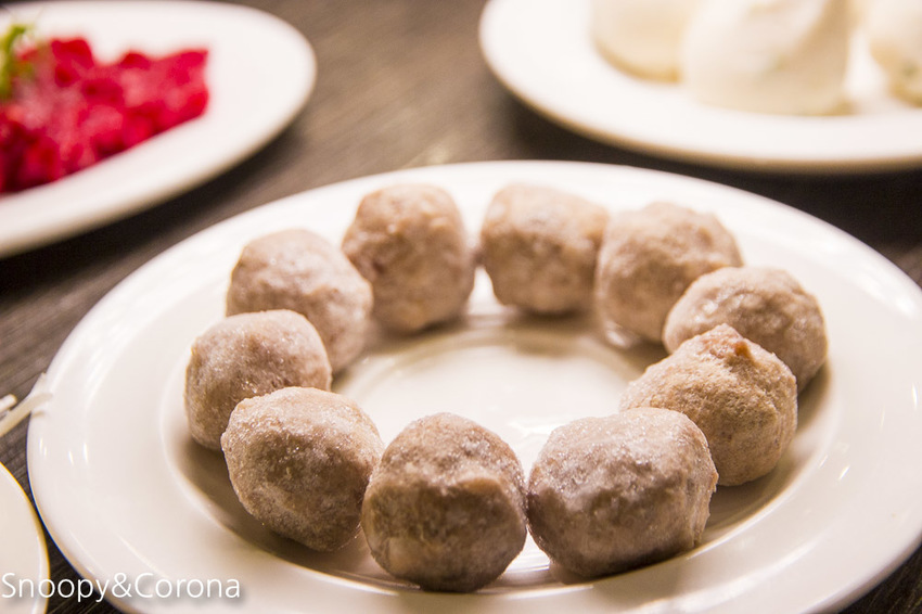 【台北美食】台北車站美食／瓦法奇朵～經典四川火鍋半價、正宗四川菜買一送一、下午茶點任點2杯飲料即可1元加購享繽紛莓果爆漿蛋糕