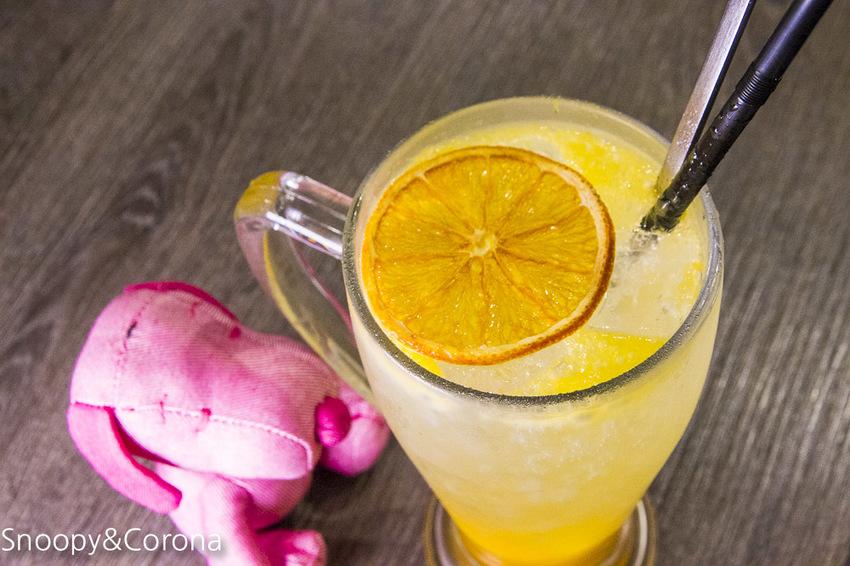 【台北美食】台北車站美食／瓦法奇朵～經典四川火鍋半價、正宗四川菜買一送一、下午茶點任點2杯飲料即可1元加購享繽紛莓果爆漿蛋糕