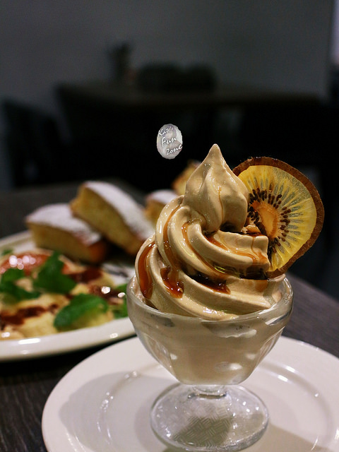 瓦法奇朵 via Kate's FZ