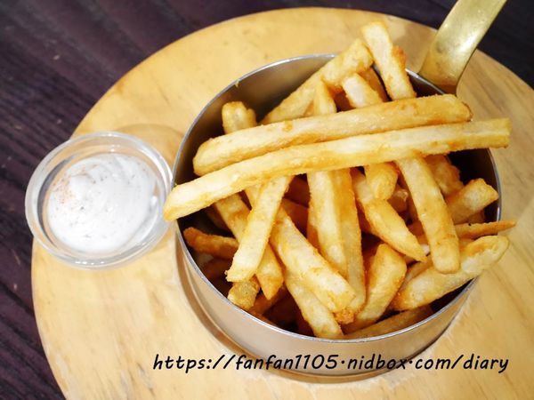 【台北美食】瓦法奇朵 99元火鍋加價購 #四川麻辣鍋 #台北車站美食 #北車美食 #捷運美食 #平價美食 (17).JPG