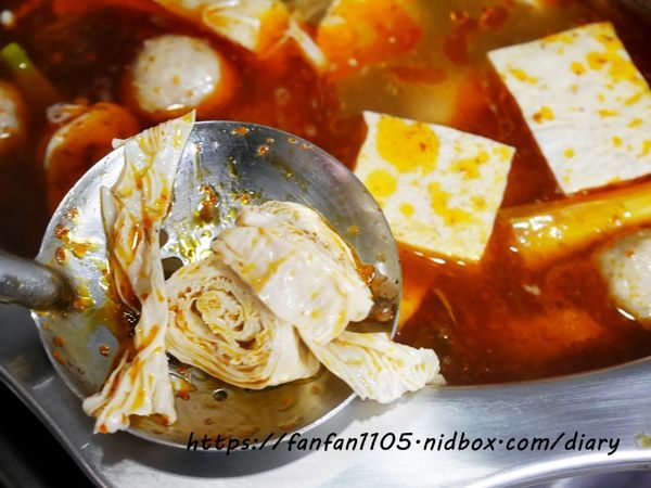 【台北美食】瓦法奇朵 99元火鍋加價購 #四川麻辣鍋 #台北車站美食 #北車美食 #捷運美食 #平價美食 (50).JPG