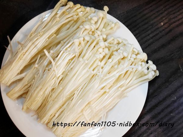 【台北美食】瓦法奇朵 99元火鍋加價購 #四川麻辣鍋 #台北車站美食 #北車美食 #捷運美食 #平價美食 (22).JPG