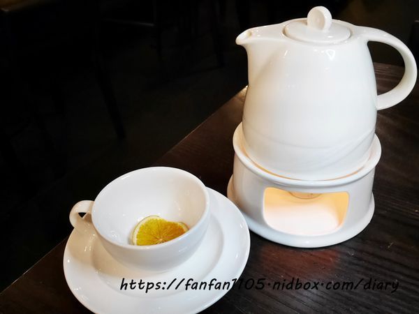 【台北美食】瓦法奇朵 99元火鍋加價購 #四川麻辣鍋 #台北車站美食 #北車美食 #捷運美食 #平價美食 (40).JPG