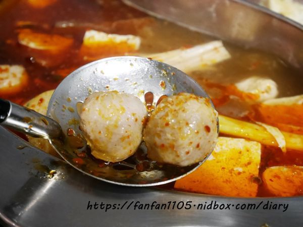 【台北美食】瓦法奇朵 99元火鍋加價購 #四川麻辣鍋 #台北車站美食 #北車美食 #捷運美食 #平價美食 (53).JPG