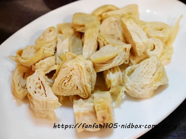 【台北美食】瓦法奇朵 99元火鍋加價購 #四川麻辣鍋 #台北車站美食 #北車美食 #捷運美食 #平價美食 (29).JPG