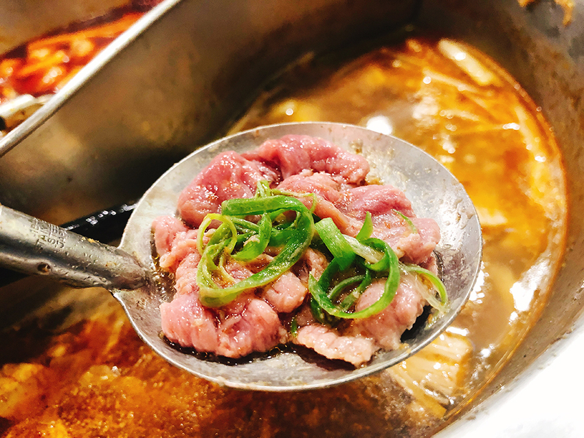 瓦法奇朵,台北車站美食,北車美食,台北車站咖啡廳,我不是他媽媽,台北車站聚餐,台北車站不限時餐廳,北車四川菜,小魏川菜館,北車米其林餐廳