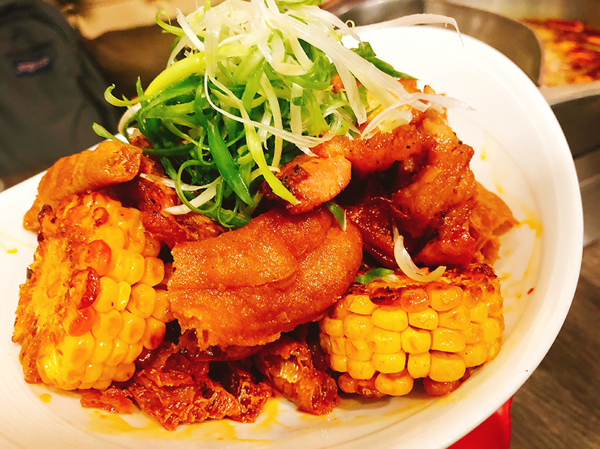 瓦法奇朵,台北車站美食,北車美食,台北車站咖啡廳,我不是他媽媽,台北車站聚餐,台北車站不限時餐廳,北車四川菜,小魏川菜館,北車米其林餐廳