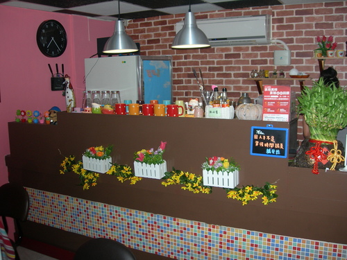 【Happy Food開心餐坊】光復南路巷弄裡有好吃義大利麵的溫馨小店