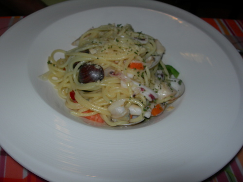 【Happy Food開心餐坊】光復南路巷弄裡有好吃義大利麵的溫馨小店