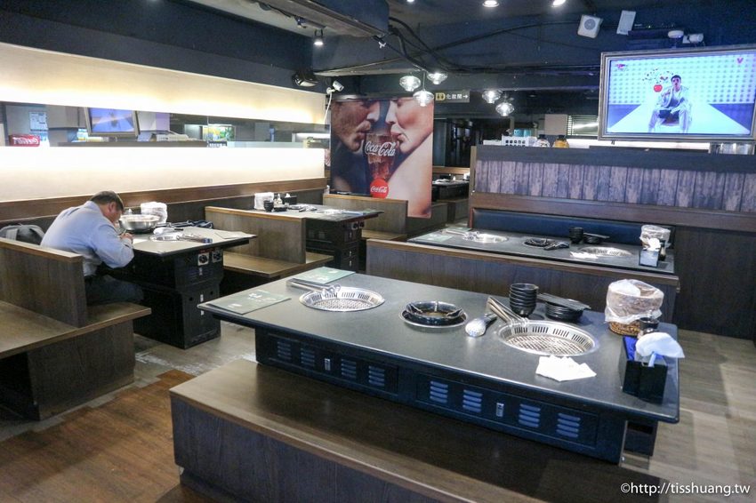 捷運忠孝敦化站燒烤火鍋吃到飽｜瓦崎燒烤火鍋敦南店｜689給你頂級Prime牛小排生蠔吃到爽