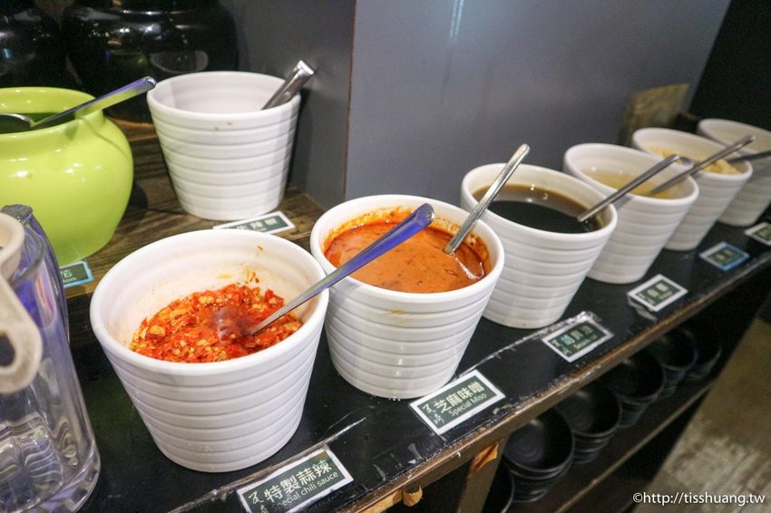 捷運忠孝敦化站燒烤火鍋吃到飽｜瓦崎燒烤火鍋敦南店｜689給你頂級Prime牛小排生蠔吃到爽