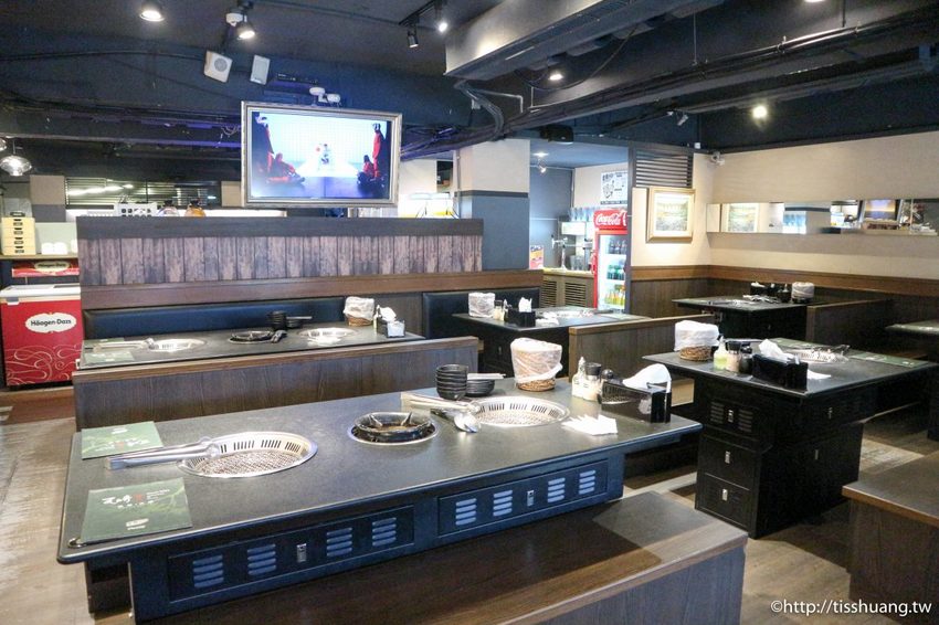 捷運忠孝敦化站燒烤火鍋吃到飽｜瓦崎燒烤火鍋敦南店｜689給你頂級Prime牛小排生蠔吃到爽