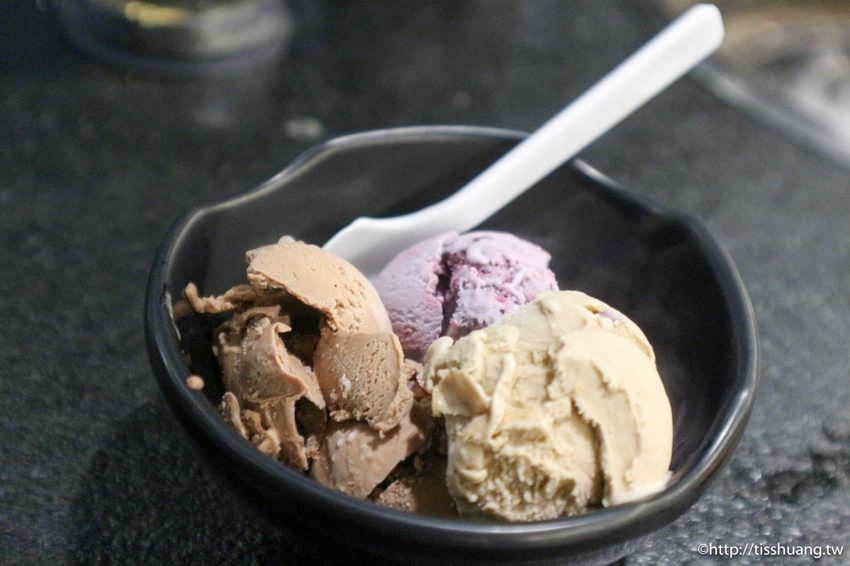 捷運忠孝敦化站燒烤火鍋吃到飽｜瓦崎燒烤火鍋敦南店｜689給你頂級Prime牛小排生蠔吃到爽