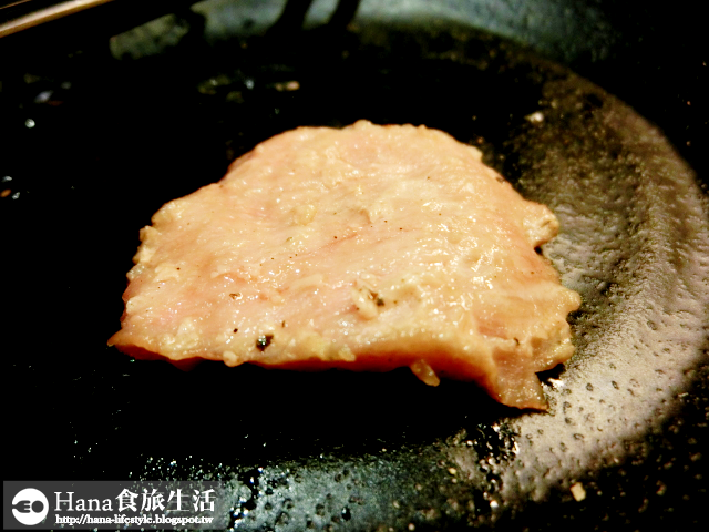 【廠商合作】瓦崎燒烤火鍋吃到飽 敦南店 | 大方的海鮮 精選與認真調味的肉品 洋蔥泡菜必吃  環境舒適 三五好友聚會好地方