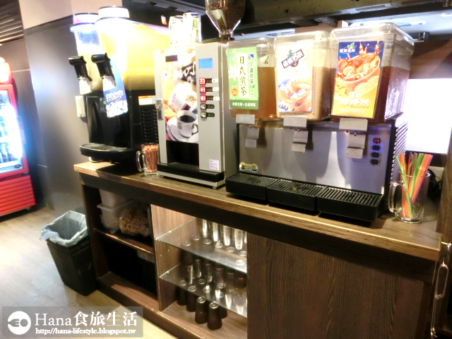 【廠商合作】瓦崎燒烤火鍋吃到飽 敦南店 | 大方的海鮮 精選與認真調味的肉品 洋蔥泡菜必吃  環境舒適 三五好友聚會好地方