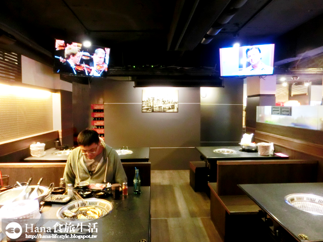 【廠商合作】瓦崎燒烤火鍋吃到飽 敦南店 | 大方的海鮮 精選與認真調味的肉品 洋蔥泡菜必吃  環境舒適 三五好友聚會好地方