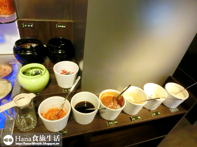 【廠商合作】瓦崎燒烤火鍋吃到飽 敦南店 | 大方的海鮮 精選與認真調味的肉品 洋蔥泡菜必吃  環境舒適 三五好友聚會好地方