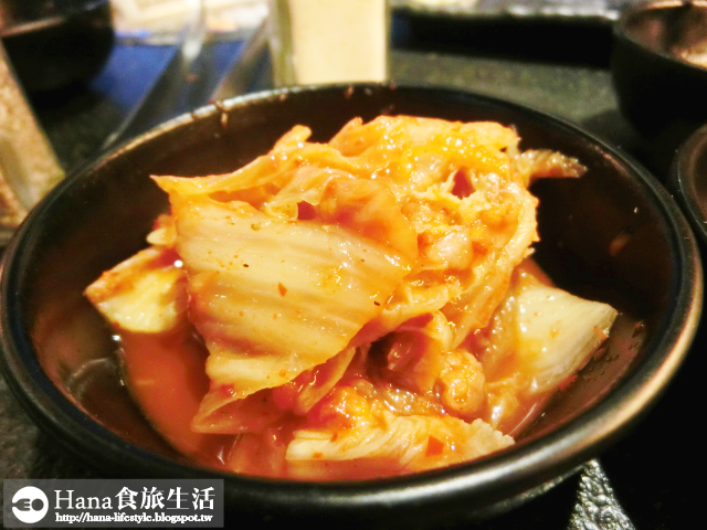 【廠商合作】瓦崎燒烤火鍋吃到飽 敦南店 | 大方的海鮮 精選與認真調味的肉品 洋蔥泡菜必吃  環境舒適 三五好友聚會好地方