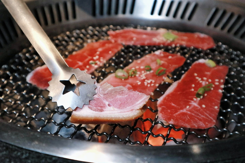 瓦崎燒烤火鍋|精緻鍋物吃到飽