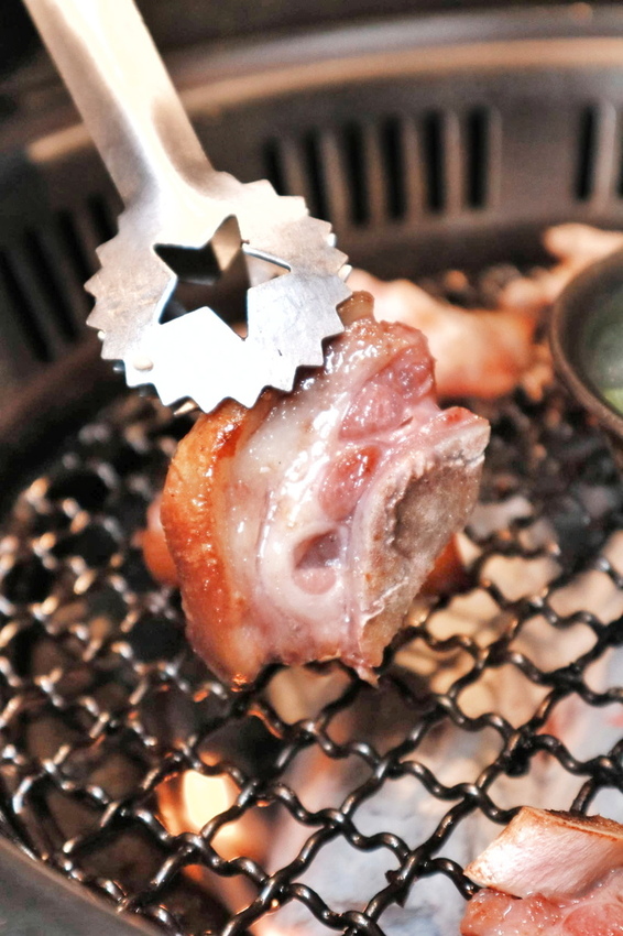 瓦崎燒烤火鍋|精緻鍋物吃到飽