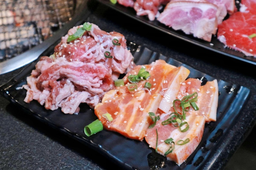 瓦崎燒烤火鍋|精緻鍋物吃到飽