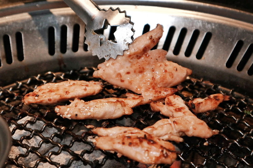 瓦崎燒烤火鍋|精緻鍋物吃到飽