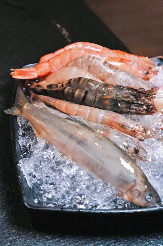 瓦崎燒烤火鍋|精緻鍋物吃到飽